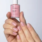 StraDerm maskuojamoji ir augimą skatinanti bazė su spalva BLOOM