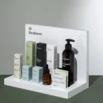 StraDerm produktų demonstracinis stendas